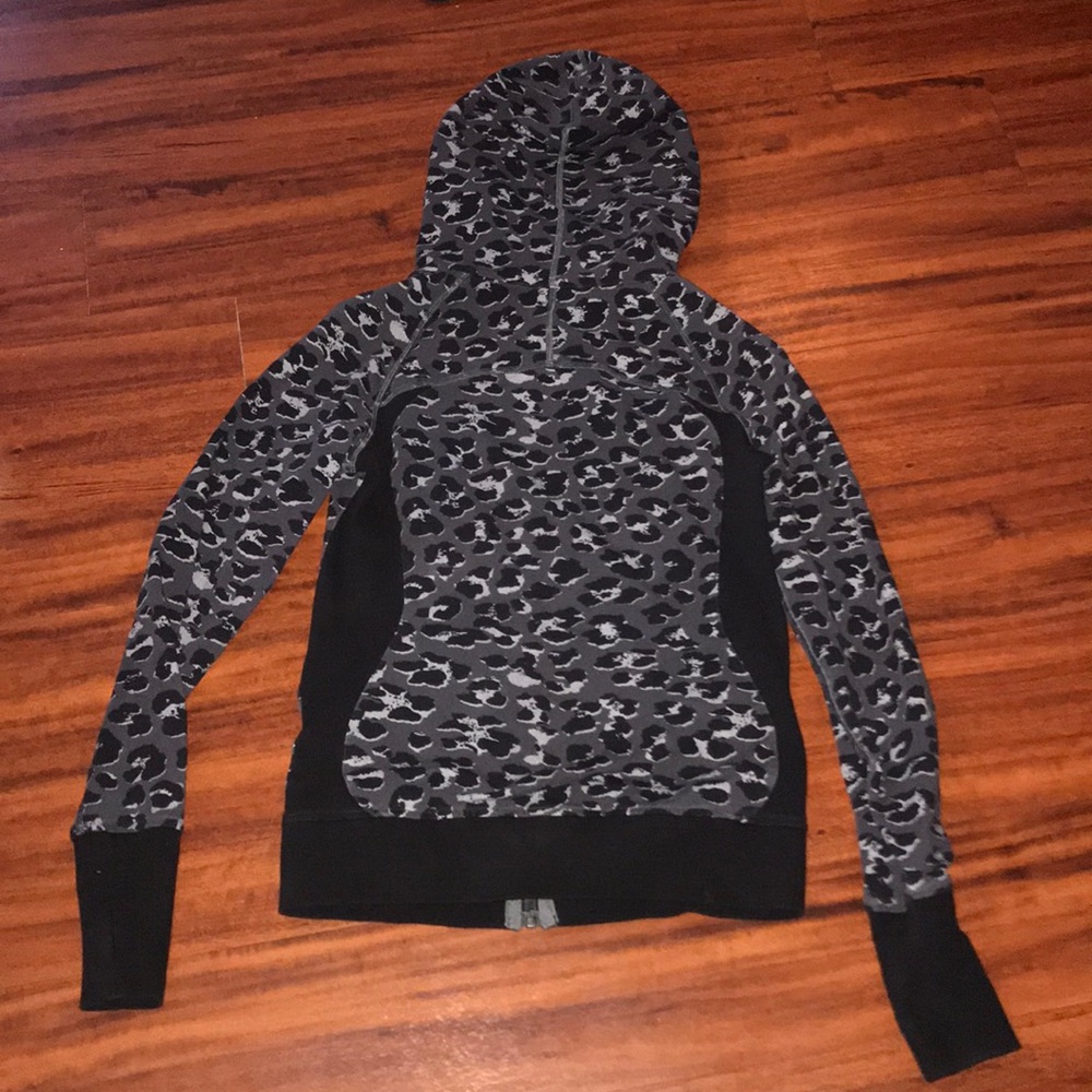⭕️SOLDLululemon Scuba hoodie 3 Terry - Picture 4 of 8